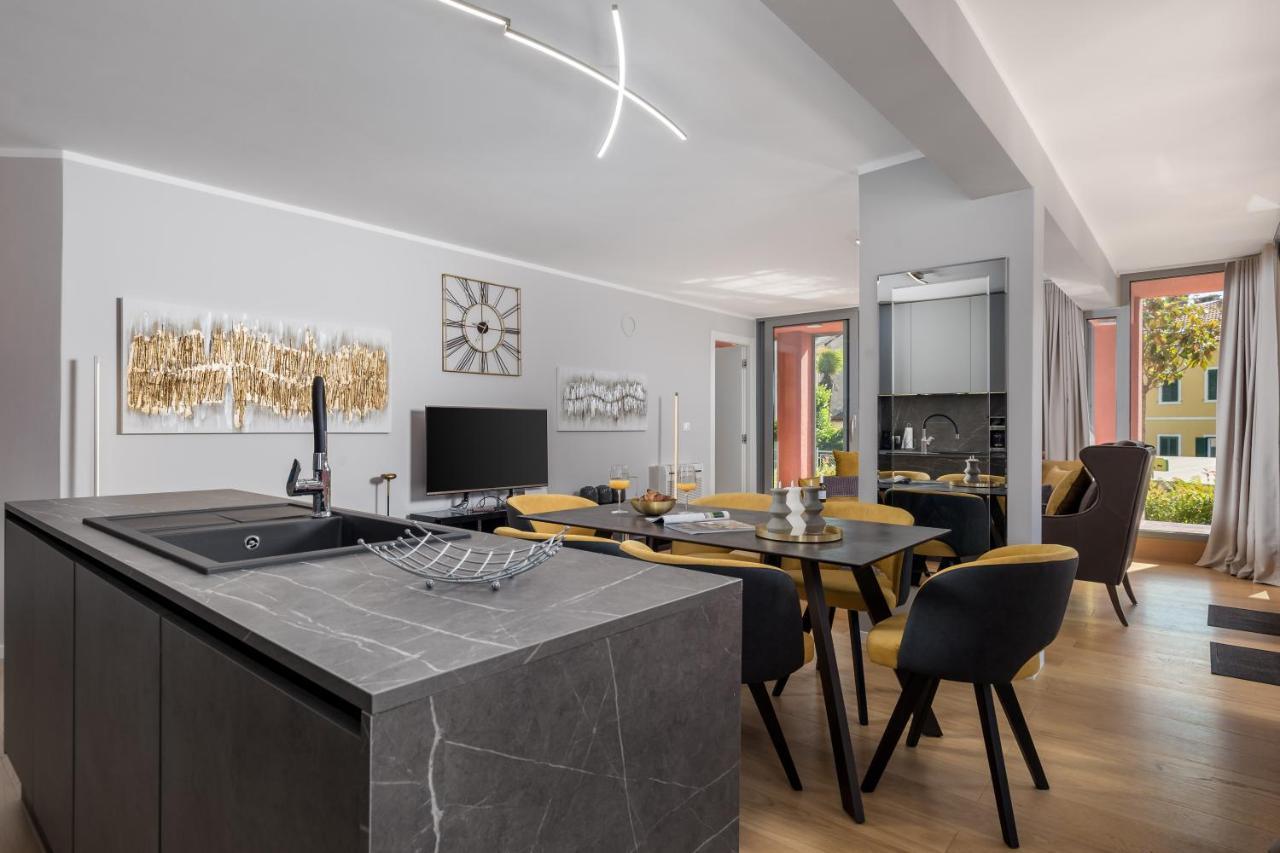 Luxury City Center Apartment -50M To The Sea Opatija Exteriör bild