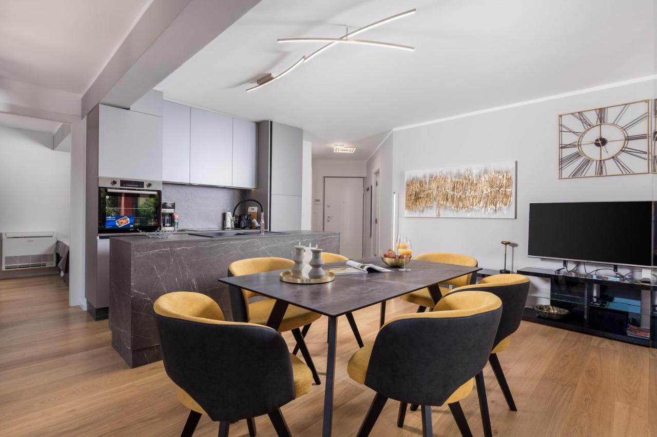 Luxury City Center Apartment -50M To The Sea Opatija Exteriör bild
