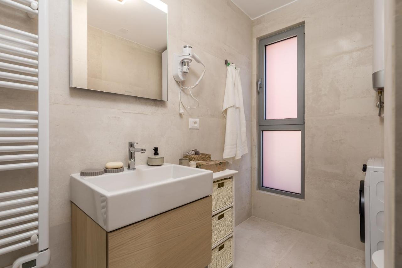 Luxury City Center Apartment -50M To The Sea Opatija Exteriör bild